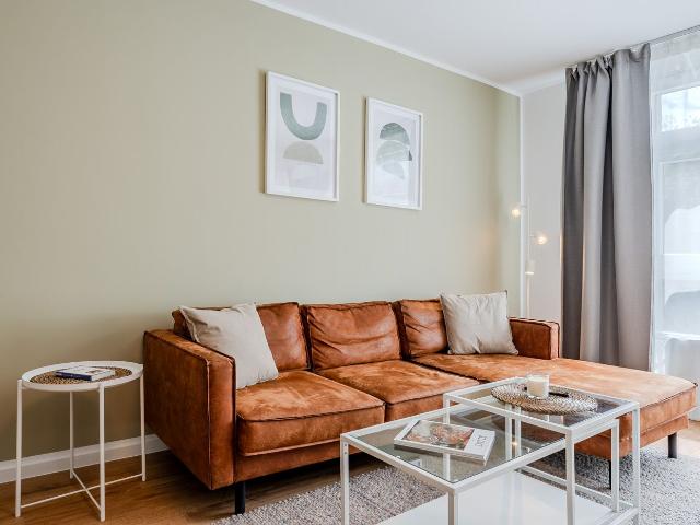Cozy 2 Room Apartment with Balcony in Berlin Steglitz