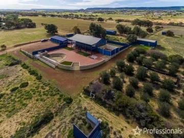 Just in! 2 Richards Road, Buller, WA 6532