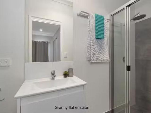 Deal! 2A/7 Richard Street, Aitkenvale, QLD 4814