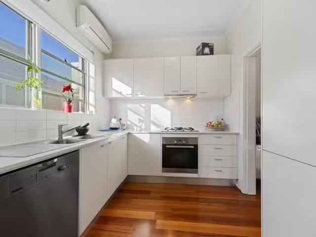 Cheap 2A Paton Street, Kingsford, NSW 2032