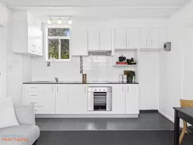 Charming 34/22 24 Moore Street, Turner, ACT 2612