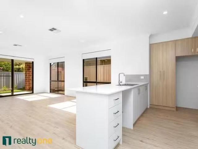 Rental! 3/42 Central Road, Rossmoyne, WA 6148