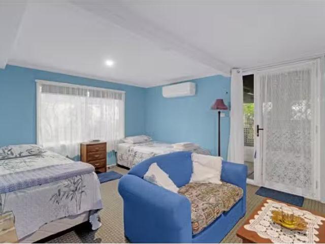 Nice 347 Main Road, Toukley House for rent Listed by Pauline.