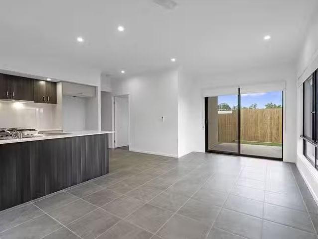 Cheap 34 Darling Circuit, Plainland, QLD 4341