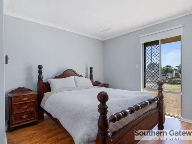 Nice 34 Sulphur Road, Parmelia, WA 6167
