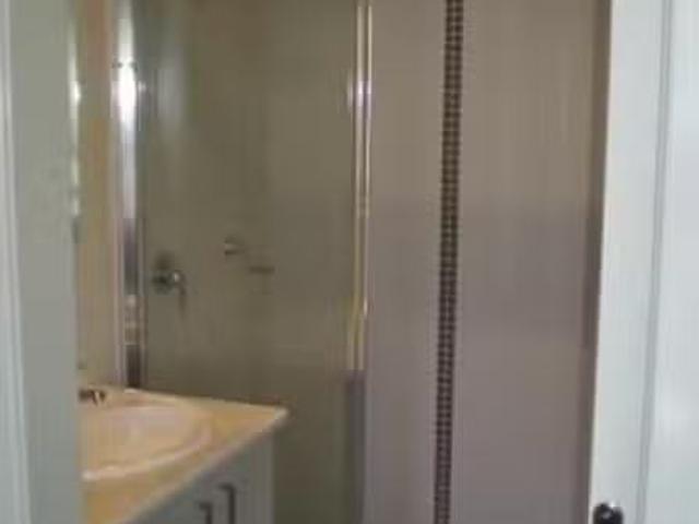 Nice 3/57 Anthony Rolfe Avenue, Gungahlin Apartment for rent.