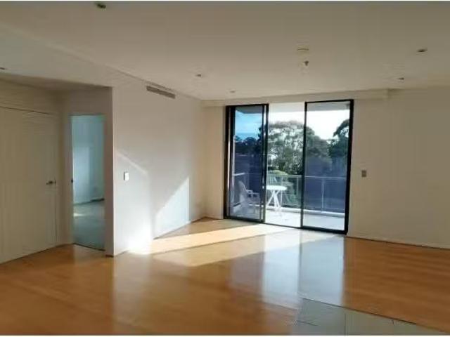 Deal! 35/6 10 Romsey St, WAITARA Apartment for rent Listed by.