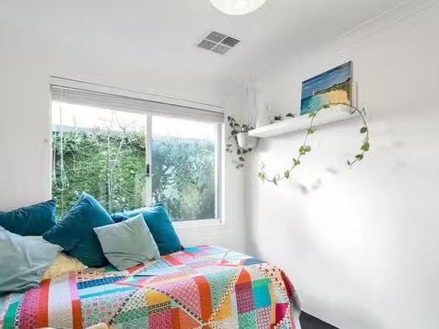 Charming 35 Cottage Parade, Spearwood, WA 6163