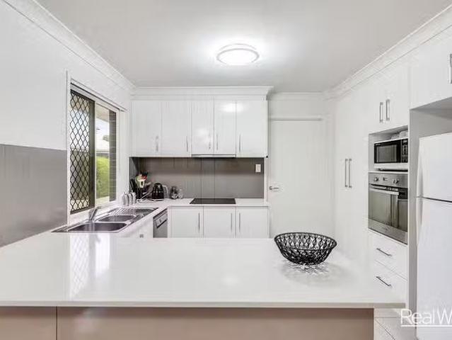 Just in! 3/5 Gatfield Street, Newtown, QLD 4350