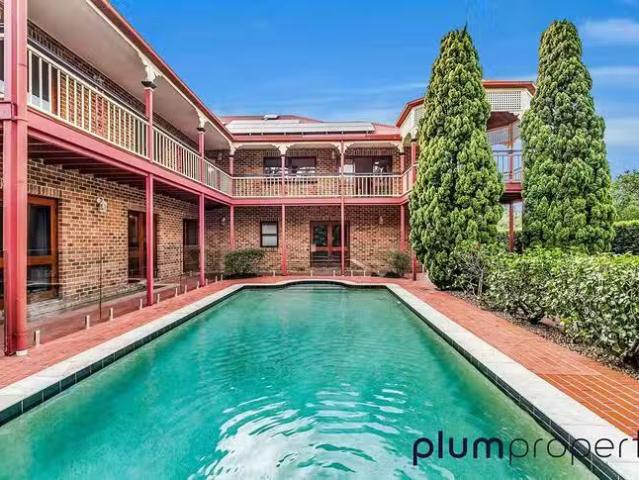 Cheap 35 Hakea Crescent, Chapel Hill, QLD 4069