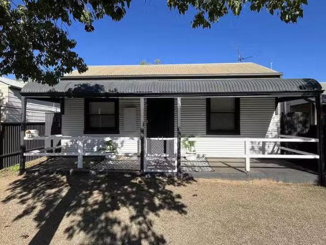 Just in! 35 Sixth Street, Quorn, SA 5433