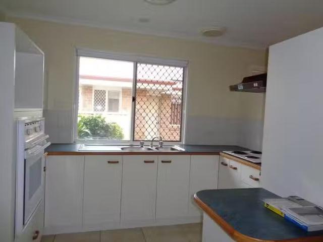 Nice 3/66 Dalton Street, Kippa Ring, QLD 4021