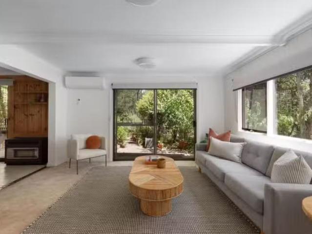 Just in! 36 Bradleys Lane, North Warrandyte VIC 3113 House F.