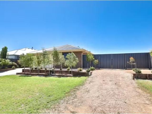 Nice 36 Dawn Ave, Gol Gol House for rent Listed by Leah Black.