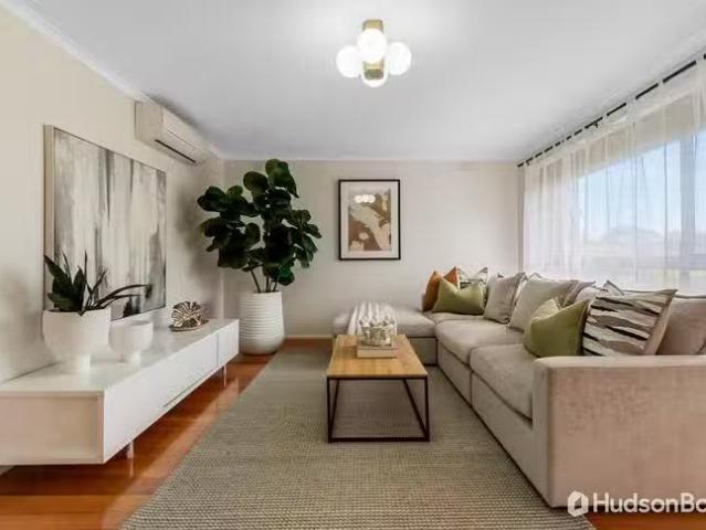 Deal! 36 Delta Road, Greensborough, VIC 3088