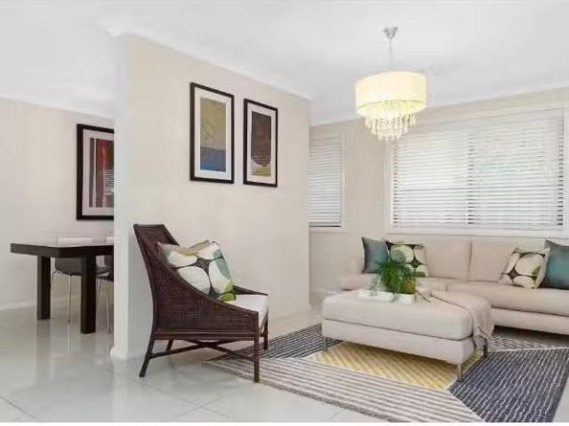 For Rent! 36 Deneden Avenue, Kellyville Ridge House for rent.
