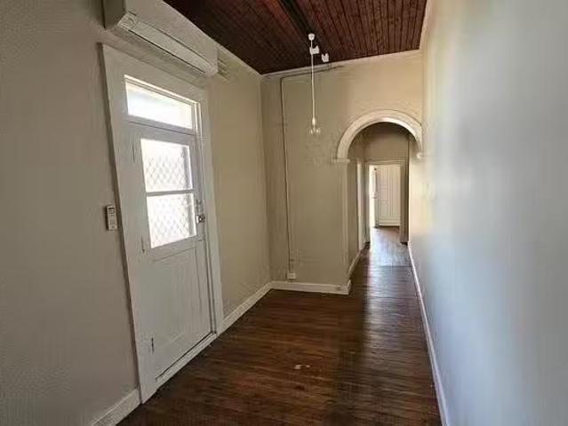 Cozy 36A Kendal Street, Cowra, NSW 2794