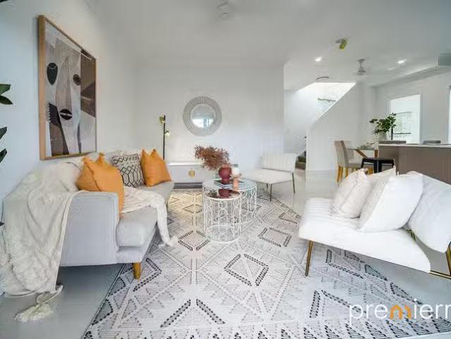 Unique 37/12 Luther James Close, Doolandella, QLD 4077