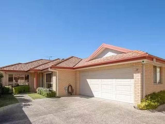 Unique 3/74 76 Worcester Drive, East Maitland, NSW 2323