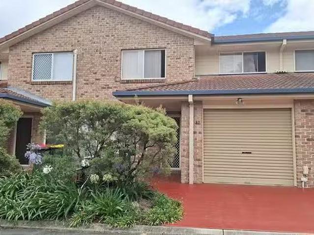 Cozy 37/88 Bleasby Road, Eight Mile Plains, QLD 4113