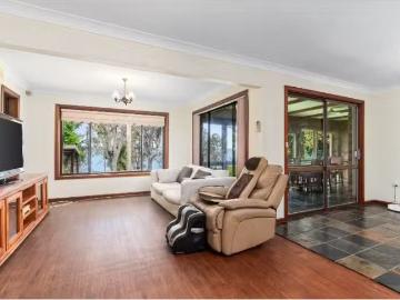 Cozy 37 Panorama Avenue, Charmhaven House for rent Listed by.