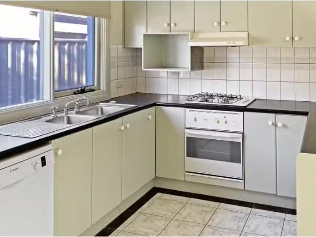 Nice 37 Porter Street, Moama House for rent Listed by Propert.