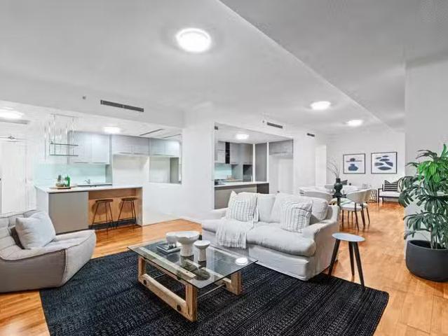 Just in! 3803/79 Albert Street, Brisbane City, QLD 4000