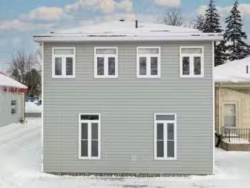 Cozy 38 Ontario Street, Central Huron Clinton, ON, N0M 1L0.