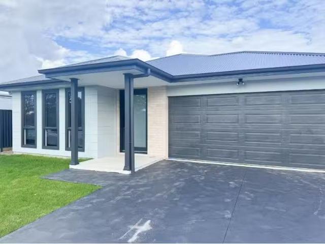 Deal! 38 Bronzewing Street, TAHMOOR House for rent Listed by.