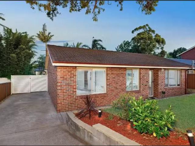 Rental! 38 Imga St, Gwandalan House for rent Listed by Rental.
