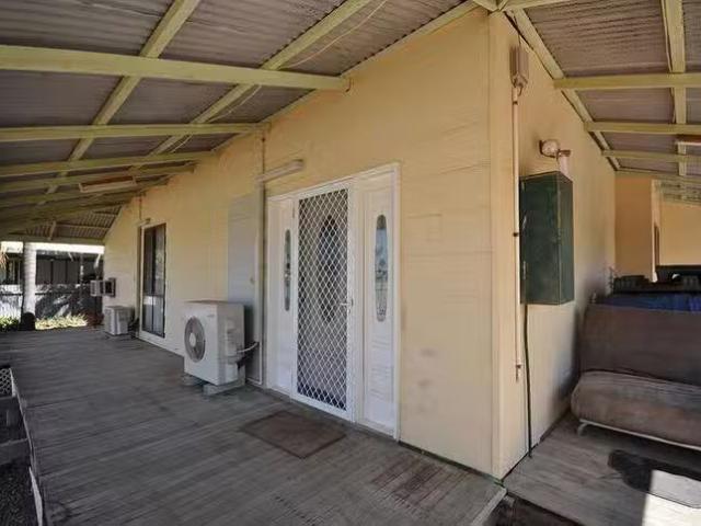 Deal! 38 Johnson Avenue, Stirling North, SA 5710