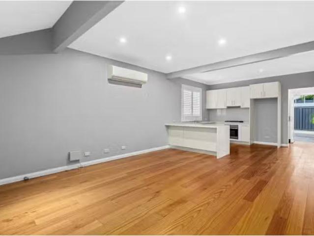 Cozy 38 Railway Street, Corrimal House for rent Listed by Nic.