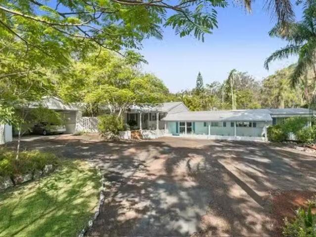 Unique 393 Hawkesbury Road, Anstead, QLD 4070