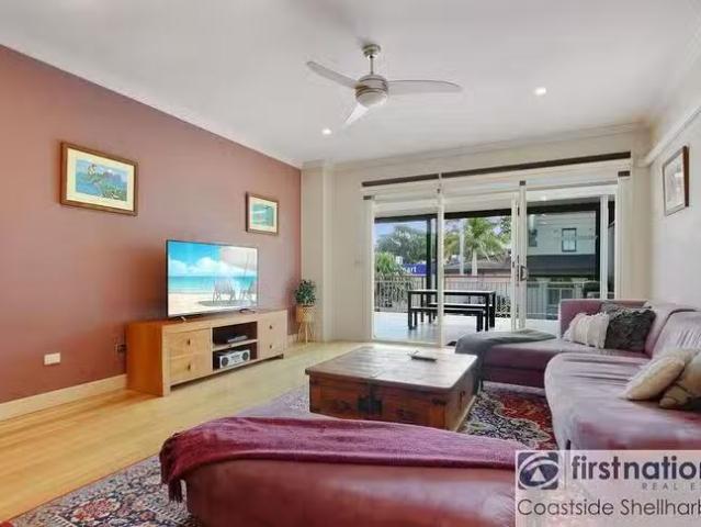 Nice 3/9 Addison Street, Shellharbour, NSW 2529