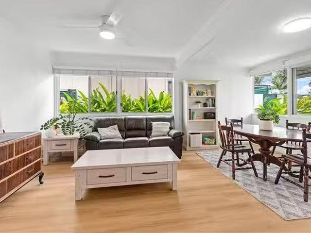 Rental! 39 Bonham Street, Bongaree, QLD 4507