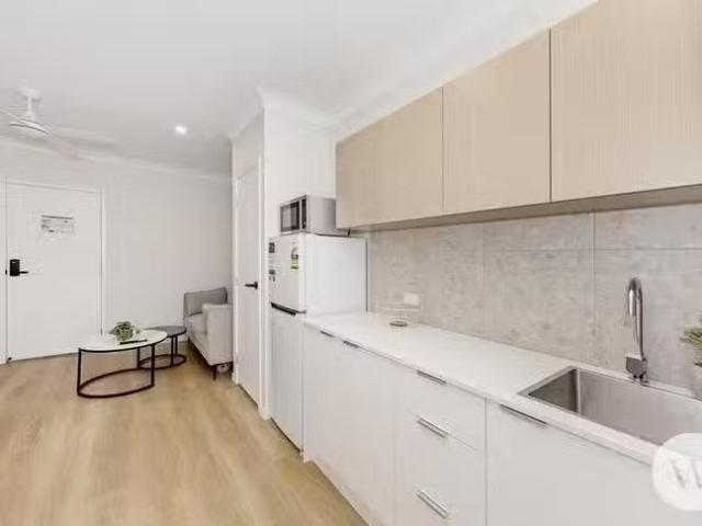 Charming 39 Daniel Street, Lota, QLD 4179
