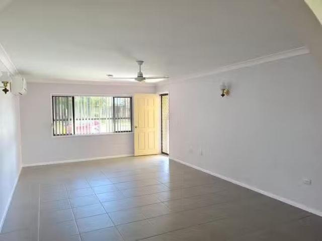 Deal! 39 Wonga Street, Scarness, QLD 4655