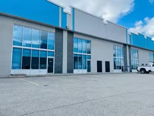 Charming 302/ Avenue, Grande Prairie, AB, T8V 6H2 commercial.
