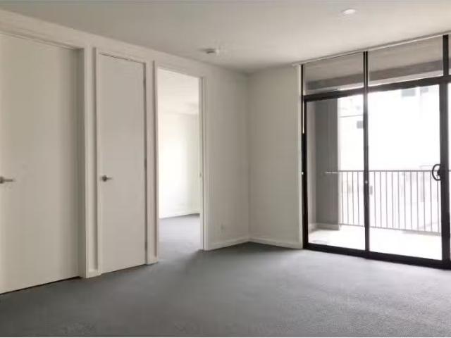 Cheap 304/11 Hoddle Street, Collingwood Apartment for rent Li.