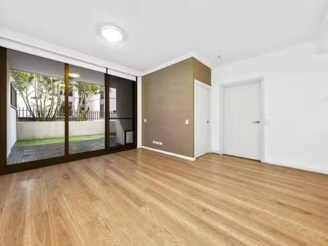 For Rent! 305/51 Hill Road, Wentworth Point, NSW 2127
