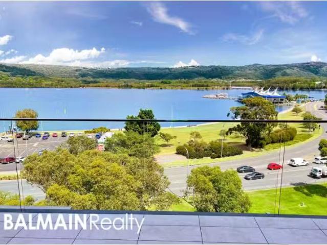 For Rent! 305/63 Masons Parade, Point Frederick Apartment for.