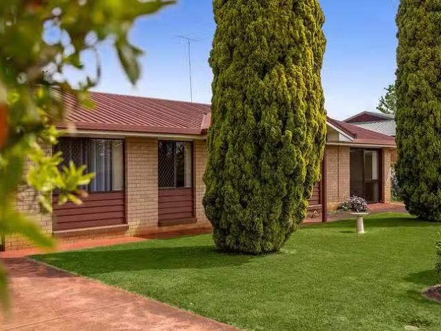 Rental! 30 Hibiscus Drive, Centenary Heights, QLD 4350