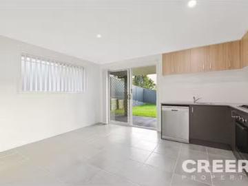 Rental! 30a Ardennes Circuit, Gillieston Heights Townhouse for.