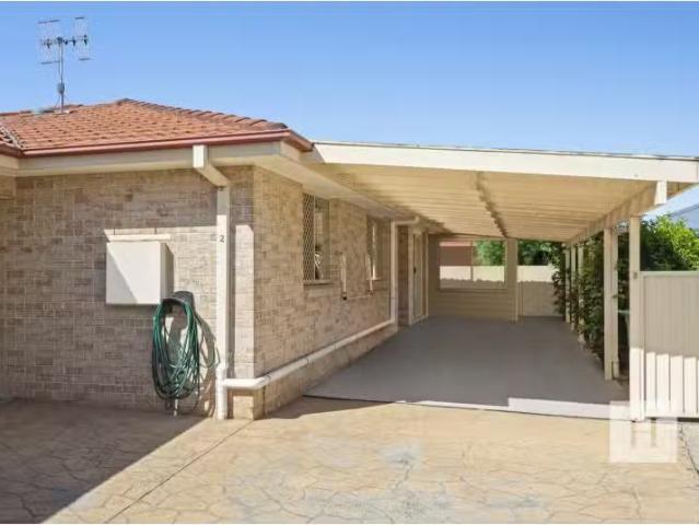 Charming 30A Goobarabah Ave, Gorokan House for rent Listed by.