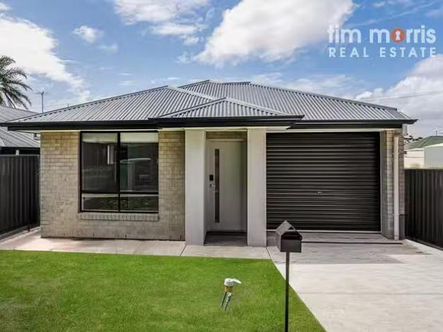 Unique 30A Melrose Avenue, Clearview, SA 5085