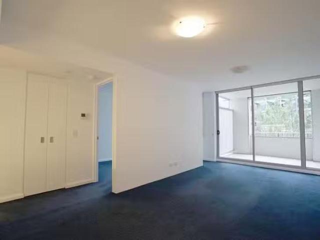 Unique 311/35 Shelley Street, Sydney, NSW 2000