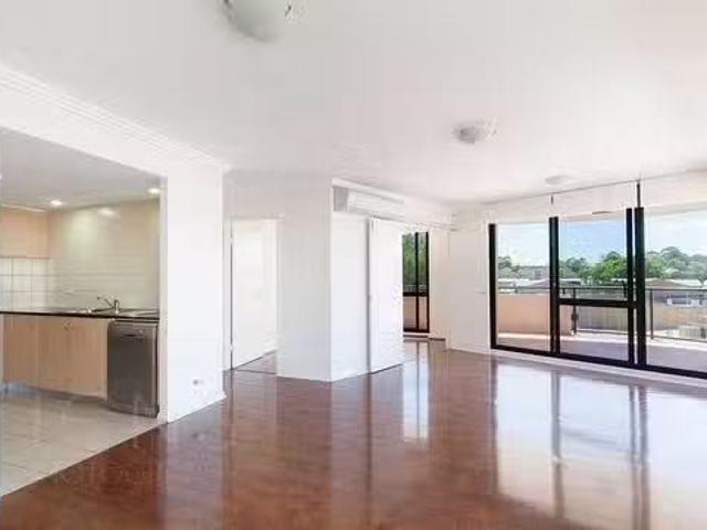 Cozy 312/11 Mooramba Road, Dee Why, NSW 2099
