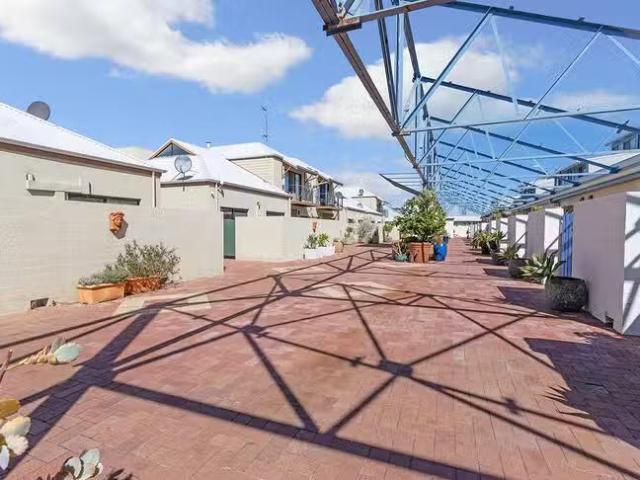 Nice 31/330 South Terrace, South Fremantle, WA 6162