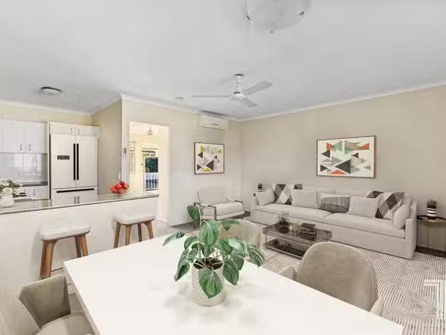 Cheap 3/14 Harty Street, Coorparoo, QLD 4151