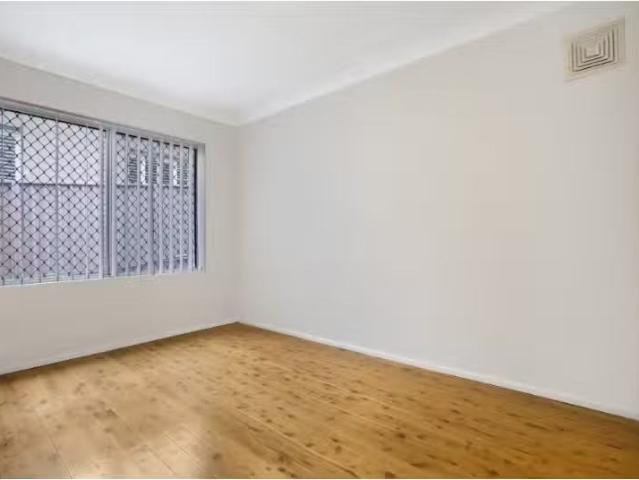 Cozy 3/16 Gallipoli Street, PORT KEMBLA Apartment for rent Li.